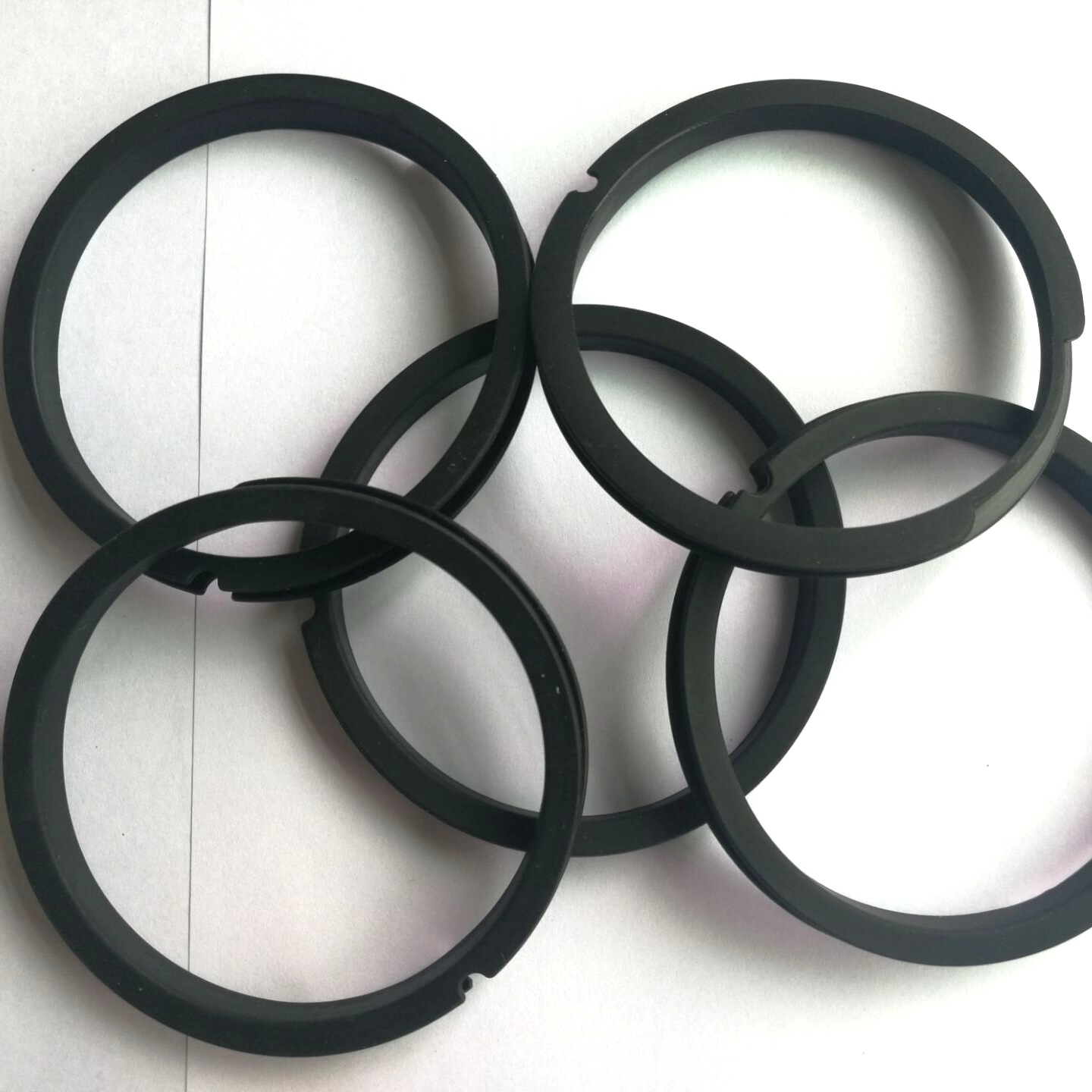 硅膠密封圈和橡膠密封圈哪個(gè)好