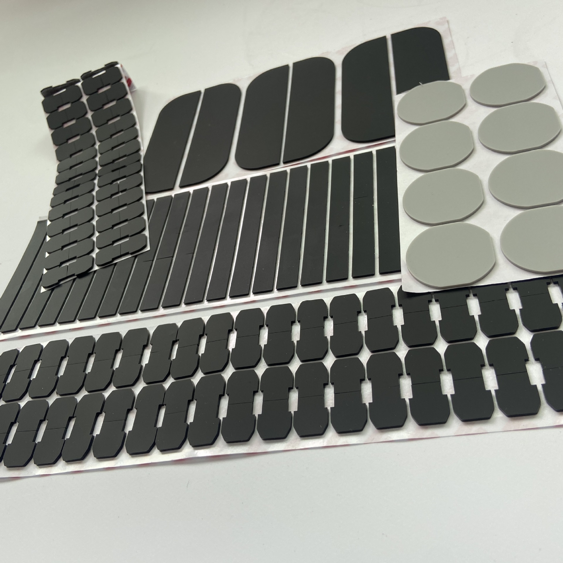 廣州搪膠批發(fā)市場(chǎng)地址