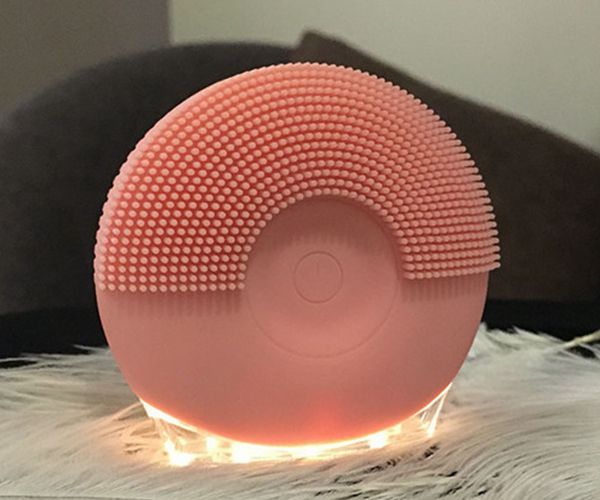 電動硅膠潔面儀，聲波臉部按摩儀-硅膠刷